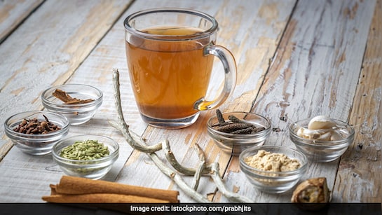 बार-बार सर्दी,जुकाम और खांसी होती है तो डॉक्टर का बताया ये काढा एक बार आजमालो, 3 दिन में दिखेगा असर | desi kadha sardi jukam ke liye home made kadha for cold