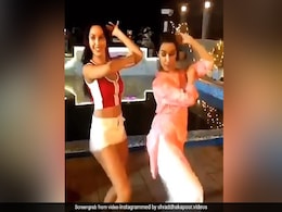 नोरा फतेही ने श्रद्धा कपूर को सिखाया 'दिलबर' पर बेली डांस, अब सोशल मीडिया पर वायरल हो रहा है पुराना Video नोरा फतेही ने श्रद्धा कपूर को सिखाया 'दिलबर' पर बेली डांस, अब सोशल मीडिया पर वायरल हो रहा है पुराना Video