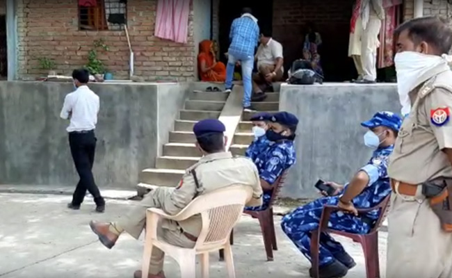 कानपुर : विकास दुबे की मौत के बाद भी नहीं टला है खतरा, पुलिस को रहना है हर पल चौकन्ना