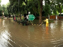 दिल्ली एनसीआर में अगले तीन दिनों तक हो सकती है तेज बारिश, मौसम विभाग ने जारी किया अलर्ट दिल्ली एनसीआर में अगले तीन दिनों तक हो सकती है तेज बारिश, मौसम विभाग ने जारी किया अलर्ट