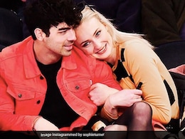 Sophie Turner - Joe Jonas Celebrate 2nd Anniversary With A Royal Cake