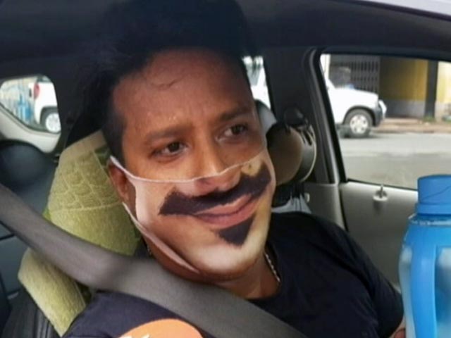 Kolkata Resident Sports 'Smiley' Mask, Questions 2-Day A Week Hard Lockdown In Bengal