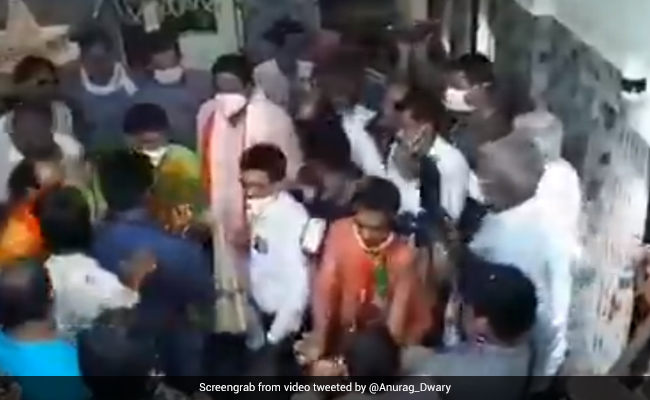 मध्य प्रदेश : राज्य मंत्री रामकिशोर कावरे की रैली में कटे लोगों के जेब, कैमरे में हुआ कैद