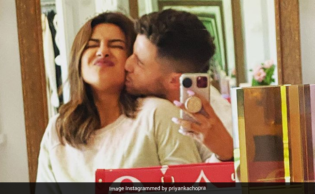 Priyanka Chopra Reveals How She Reacted When Nick Jonas Proposed