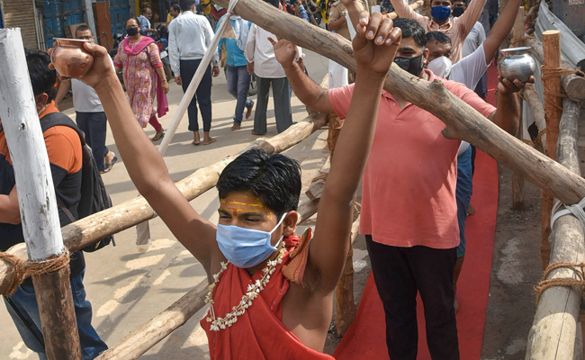 Sawan 2020: A Look At 'Sawan Somwar' In Pictures