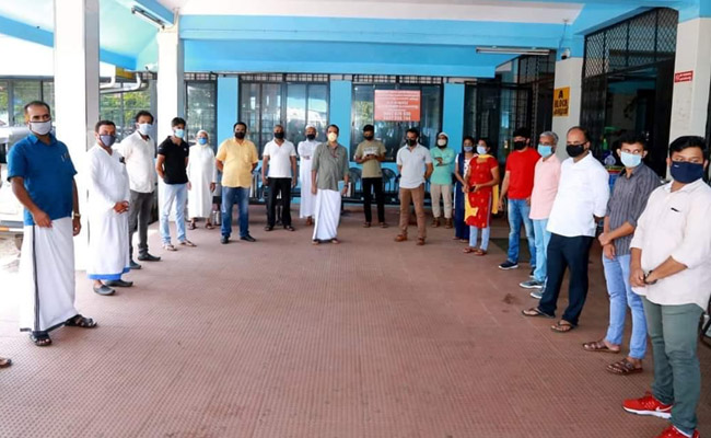 A Doctor And His WhatsApp Groups Behind Kerala's First Plasma Bank