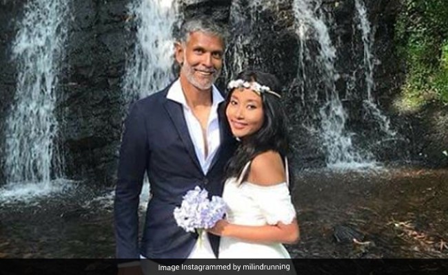 मिलिंद सोमन ने अंकिता के साथ ड्रीम वेडिंग की Unseen Pics की शेयर, इस वजह से दोनों ने की थी दो बार शादी!