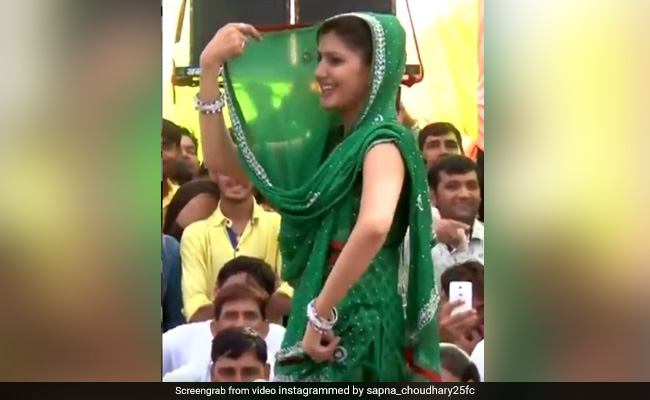 सपना चौधरी के तूफानी डांस ने जीता फैन्स का दिल, बार-बार देखा जा रहा Video