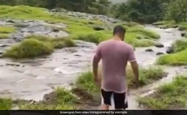 मॉनसून में फार्म हाउस की सैर पर निकले सलमान खान, पीछे से बॉडीगार्ड शेरा कर रहा था निगरानी- देखें Video