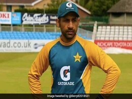 इंग्लैंड के खिलाफ टेस्ट सीरीज के लिए पाकिस्तान टीम घोषित, सरफराज अहमद भी टीम में, देखें पूरी लिस्ट इंग्लैंड के खिलाफ टेस्ट सीरीज के लिए पाकिस्तान टीम घोषित, सरफराज अहमद भी टीम में, देखें पूरी लिस्ट