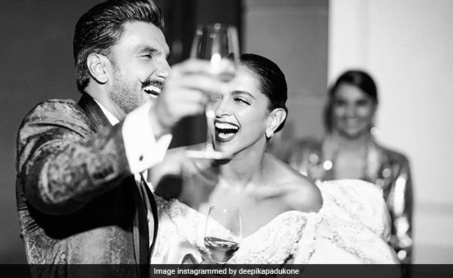 Deepika Padukone's Wish For "The Centre Of Her Universe" Ranveer Singh Is As Adorable As They Are