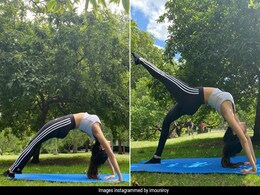 मौनी रॉय ने योग करते हुए अपनी Pics की शेयर, कुछ इस अंदाज में आईं नजर मौनी रॉय ने योग करते हुए अपनी Pics की शेयर, कुछ इस अंदाज में आईं नजर
