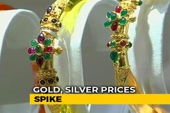 Gold Futures Cross Rs 50,000 On Multi Commodity Exchange For First Time Gold Futures Cross Rs 50,000 On Multi Commodity Exchange For First Time