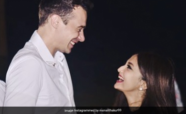 Singer Monali Thakur's Note For Husband Maik Richter Is Pure Couple Goals