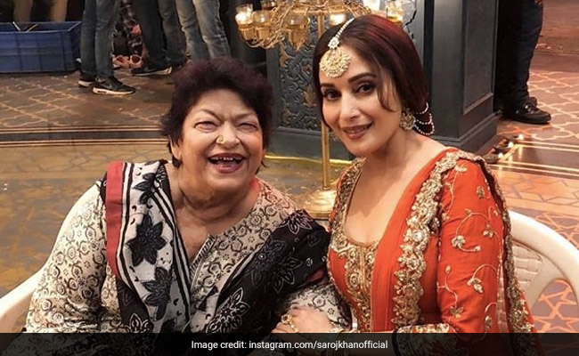 "Saroj Khan, Will Always Be Grateful": Madhuri Dixit's Tribute To Her "Friend And Guru"