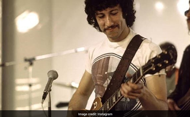 Fleetwood Mac Guitarist And Co-Founder Peter Green Dies At 73