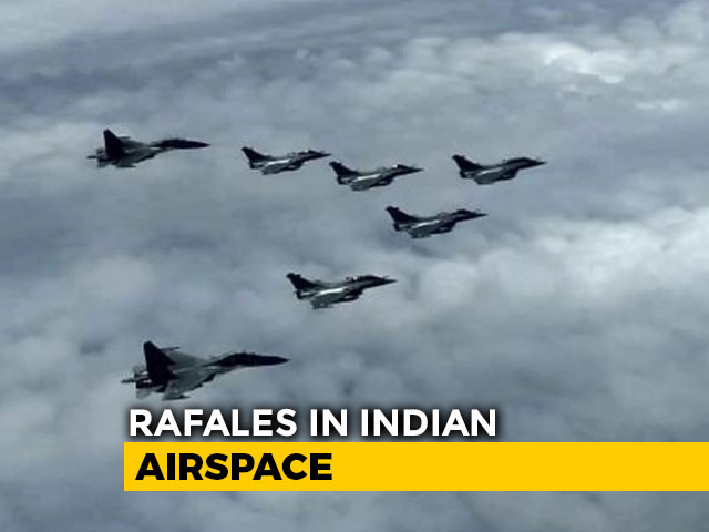 5 Rafales, Escorted By Sukhois, Enter Indian Air Space, To Land Shortly