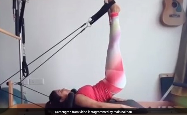 हिना खान का जिम Video हुआ वायरल, यूं वर्कआउट करती दिखीं एक्ट्रेस