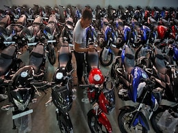 Bajaj Auto Unions Seek Plant Closure After 250 Test COVID-19 Positive Bajaj Auto Unions Seek Plant Closure After 250 Test COVID-19 Positive