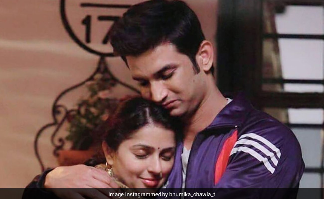 सुशांत सिंह राजपूत के निधन के 20 दिन बाद भूमिका चावला ने लिखा इमोशनल पोस्ट, बोलीं- मैं तुम्हारे बारे में सोचते हुए उठती हूं