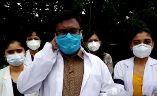 Karnataka Resident Doctors Wear Black Bands To Work, Demand Security