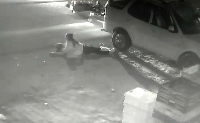 गाजियाबाद पत्रकार हत्या केस: 9 आरोपी हथियारों समेत गिरफ्तार, सरकार ने मानी परिवार की मांग