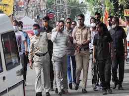 कानपुर के गैगंस्टर विकास दुबे का एनकाउंटर :  ये 10 सवाल जिनका जवाब बहुतों को 'वास्तव' में ले डूबता कानपुर के गैगंस्टर विकास दुबे का एनकाउंटर :  ये 10 सवाल जिनका जवाब बहुतों को 'वास्तव' में ले डूबता