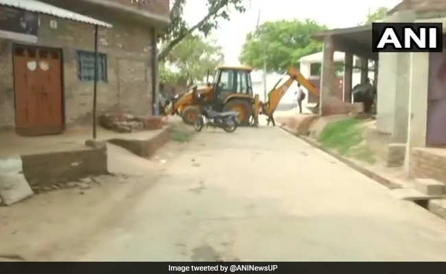 कानपुर में विकास दुबे का खौफ:  लॉकडाउन में कर्मचारियों की छंटनी के लिए एक कंपनी को लेनी पड़ी थी इजाजत!