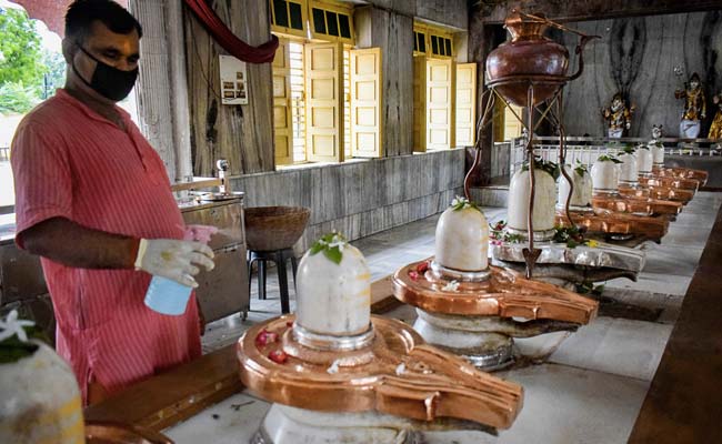 Sawan Somwar: Sanitizers At Temples, Devotees With Masks Amid COVID-19