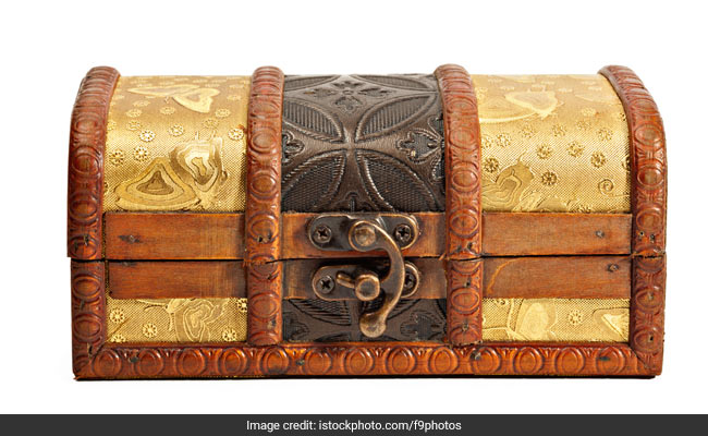 7 Wooden Jewellery Boxes To Keep Your Jewels Sparkling Good