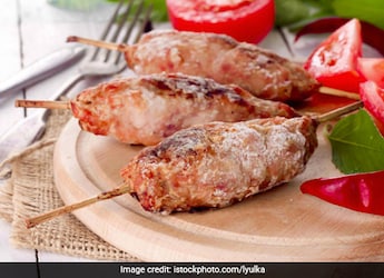 Ever Tried Paneer Seekh Kebabs? This Veg Starter Will Blow Your Mind (Recipe Inside) Ever Tried Paneer Seekh Kebabs? This Veg Starter Will Blow Your Mind (Recipe Inside)