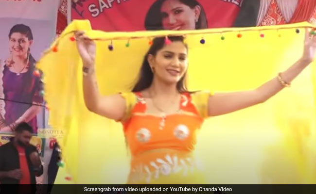 Sapna Choudhary का 'घूंघट की ओठ में' सॉन्ग पर जबरदस्त डांस धमाल, बार-बार देखा जा रहा Video