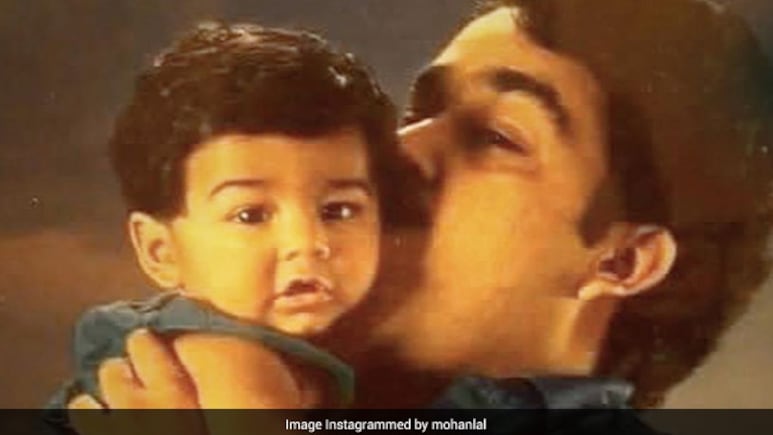 सुपरस्टार का बेटा बना बॉक्स ऑफिस किंग, पापा जैसी मारी हिट्स की हैट्रिक, आप भी कहेंगे- बापे पूत पराते घोड़ा, कुछ नहीं तो थोड़ा थोड़ा