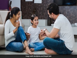 Limit Screen Time, Engage In Physical Activity- What Experts Recommend For Teenagers' Health Limit Screen Time, Engage In Physical Activity- What Experts Recommend For Teenagers' Health