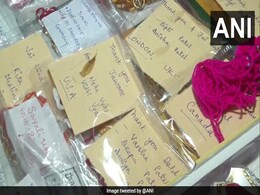 स्कूल प्रिंसिपल ने सरहद पर तैनात जवानों को भेजीं 12,000 राखियां, चिट्ठी में लिखा - थैंक्यू, जय हिन्द... स्कूल प्रिंसिपल ने सरहद पर तैनात जवानों को भेजीं 12,000 राखियां, चिट्ठी में लिखा - थैंक्यू, जय हिन्द...