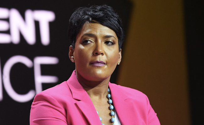 Atlanta Mayor Tests Positive For Coronavirus