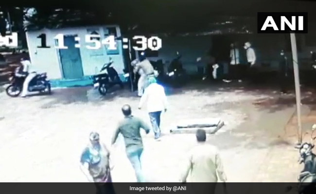 Dispute Between Doctor, Police Leads To Fisticuffs In Madhya Pradesh Hospital