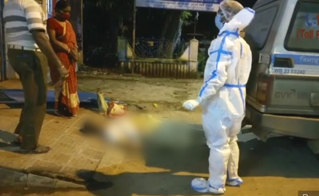 Unable To Board Ambulance, Bengal Man Dies. Wife's Cries For Help Unheard