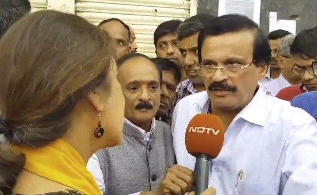 Former CEO Of Fraud-Hit Bank Found Dead Outside Bengaluru Home