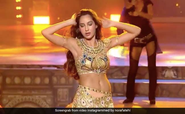 नोरा फतेही ने 'दिलबर' सॉन्ग पर जब पहली बार दी थी स्टेज परफॉर्मेंस, थ्रोबैक Video हुआ वायरल