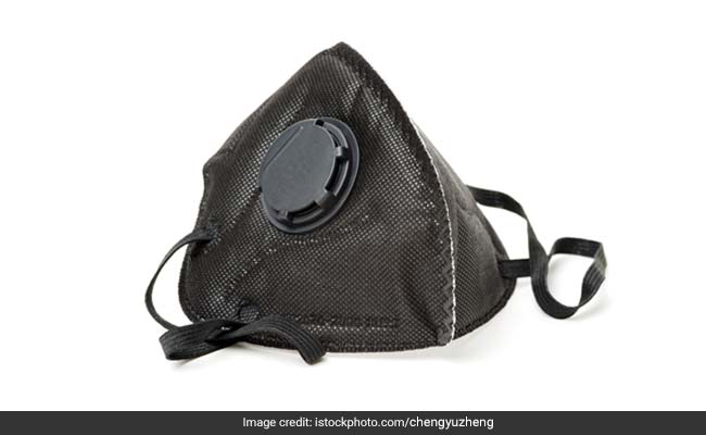 इंदौर में इन मास्क पर लगा बैन, पहनने पर भरना होगा 100 रुपये का जुर्माना