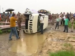 'तुम कार पलटो, हम सरकार पलटेंगे' : उत्तर प्रदेश की राजनीति में 'ब्राह्मण कार्ड'? 'तुम कार पलटो, हम सरकार पलटेंगे' : उत्तर प्रदेश की राजनीति में 'ब्राह्मण कार्ड'?