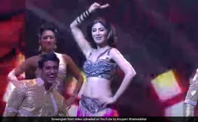 शिल्पा शेट्टी का 'मैं आई हूं यूपी-बिहार लूटने' सॉन्ग पर तहलका, बार-बार देखा जा रहा Video