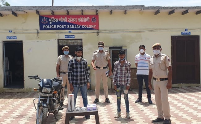दिल्ली पुलिस ने गिरफ्तार किए 2 सुपारी किलर, एक बड़े किन्नर गैंग के लीडर की हत्या का था प्लान