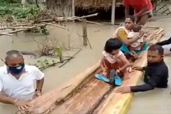 Assam MLA Walks In Waist-High Flood Waters To Rescue People | NDTV Beeps Assam MLA Walks In Waist-High Flood Waters To Rescue People | NDTV Beeps