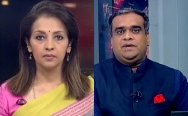 जब NDTV के स्टूडियो में महसूस हुए भूकंप के झटके, देखें Video