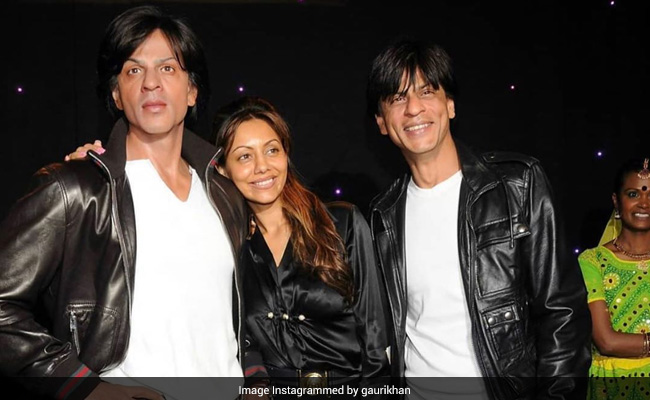 जब दो शाहरुख खान के बीच फंसीं गौरी लिखा 'हैंडल करना मुश्किल' तो SRK बोले- डेढ़ साल से दोनों घर पर...
