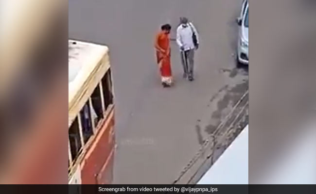 Kerala Woman Runs After Bus To Help Visually Impaired Man Board It In Viral Video