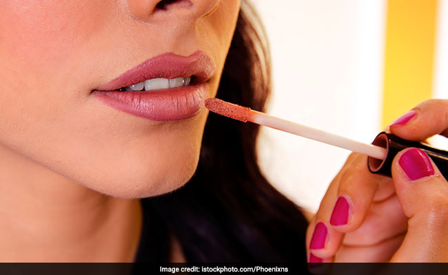 Makeup Tips: How To Apply Liquid Lipstick The Right Way To Look Great And Last All Day