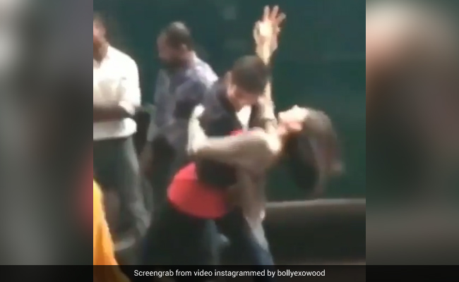 सुशांत सिंह राजपूत ने संजना सांघी के साथ किया था रोमांटिक डांस, कलाकारों की केमिस्ट्री ने जीता फैंस का दिल